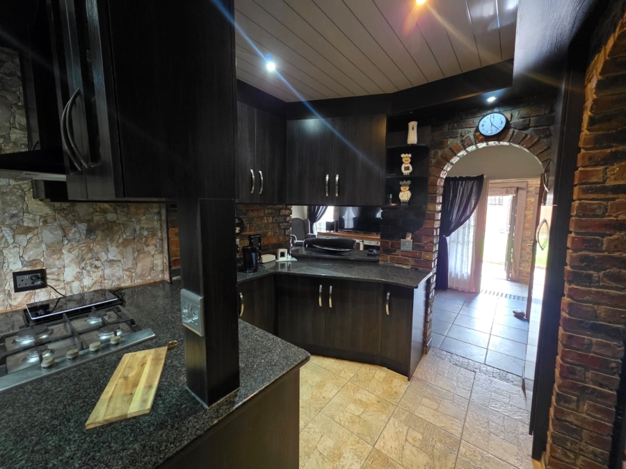 3 Bedroom Property for Sale in Sasolburg Free State